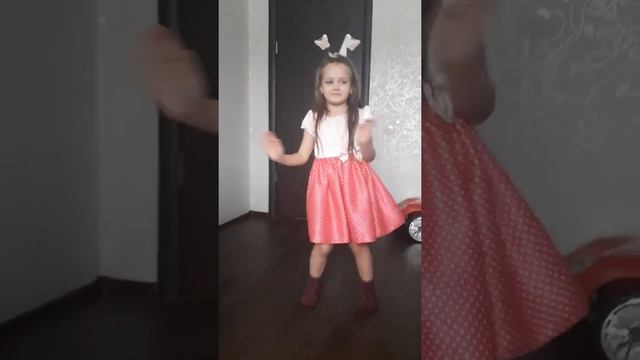 кристина шоу и её танец смотреть онлайн