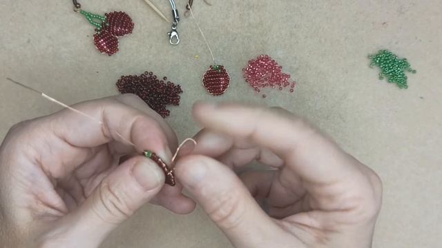 ? Как сплести серьги "Вишенки" из бисера смотреть онлайн