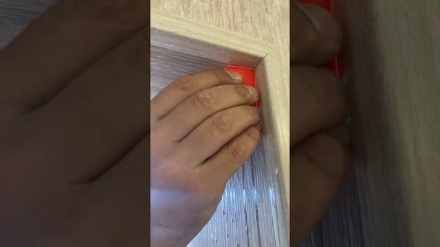 Проем из ламината. Формирование внутреннего угла силиконовой затиркой. смотреть онлайн