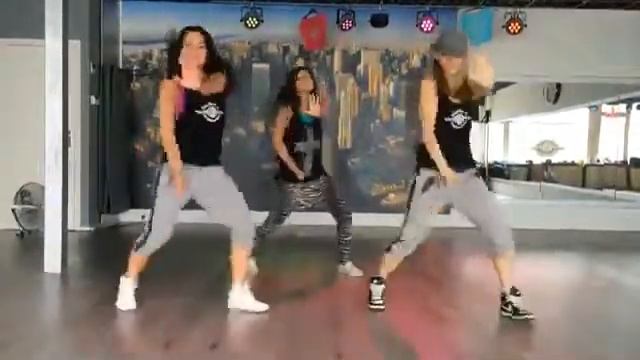 Танец Зумбо. смотреть онлайн