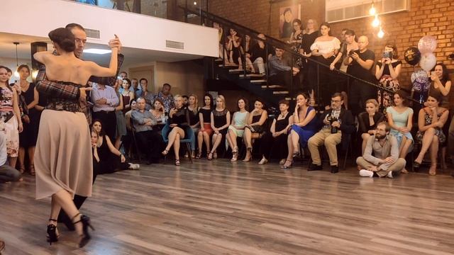 'Solo Una Novia' - Francisco Canaro
Михаил Надточий & Эльвира Лэмбо