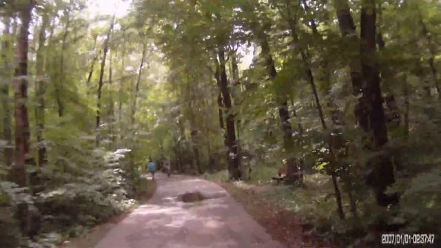 На электроскутере по Битцевскому парку \ E-scooter in park смотреть онлайн