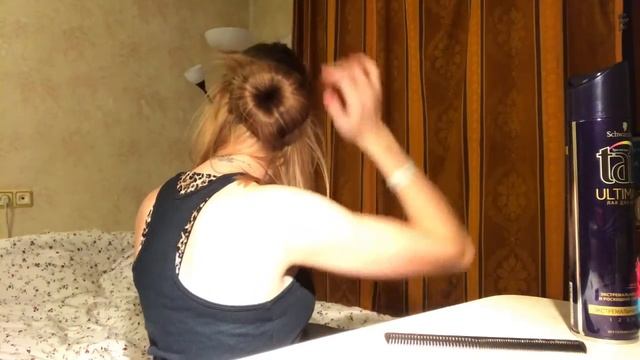 Как стюардессы делают пучок