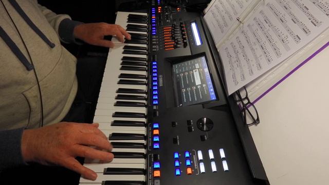 LUGANO played on the Yamaha Genos 2 смотреть онлайн