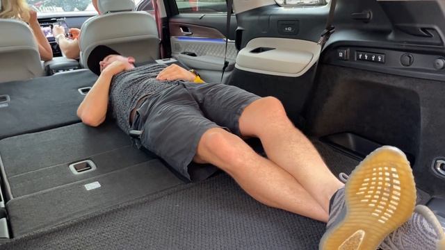 Новый 2021 JEEP GRAND CHEROKEE L SUMMIT 4X4. На пути в Россию. Первый обзор. смотреть онлайн