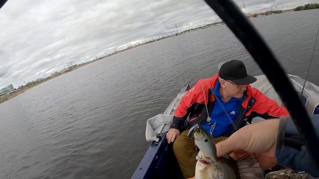 Рыбалка с Папой смотреть онлайн