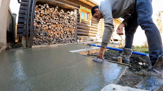 факутрный бетон , красивее печатного бетона , бетонирование двора своими руками