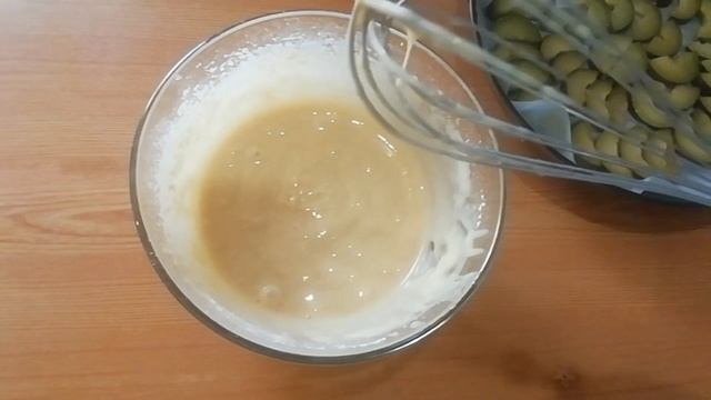 Духовки нет? Не проблема... Сливовый пирог на сковороде смотреть онлайн