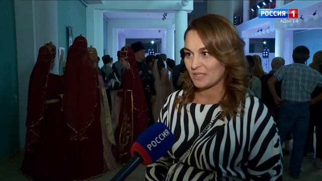 В республике отметили День адыгского черкесского костюма смотреть онлайн