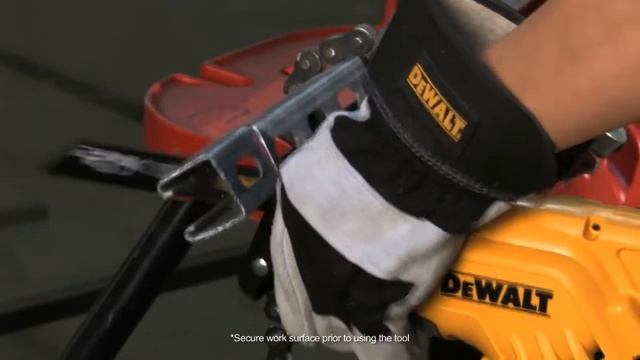 DWE357 - Fierastrau Sabie DEWALT