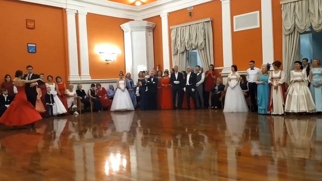 Кросс-степ вальс. Юбилей Выборгского бального общества. смотреть онлайн