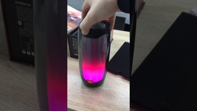 Колонка JBL PULSE4 смотреть онлайн