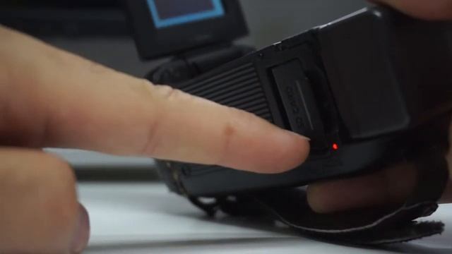 Check Card (Panasonic HC-V270, Red, crossed memory card sign) смотреть онлайн