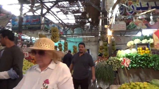 Египет Хургада - овощной рынок в El Dahar, рыбный рынок.