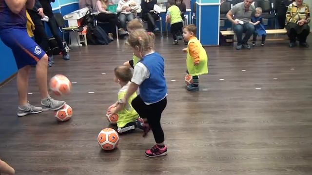 Чемпионика в Горелово! Футбол от 3 лет! смотреть онлайн