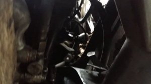 Mercedes Benz 639  замена подушки двигателя.