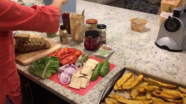 What I Eat in a Plant Based Vegan Day смотреть онлайн