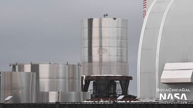 Super Heavy BN2.1 Test Tank on Structural Test Stand | SpaceX Boca Chica смотреть онлайн