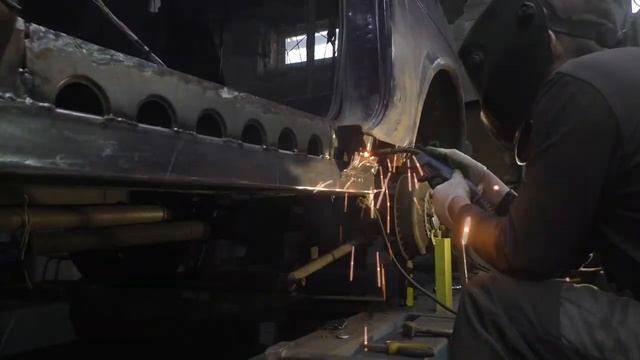 Немного сварки и подгонка порога Нива полный кузовной ремонт ч.6