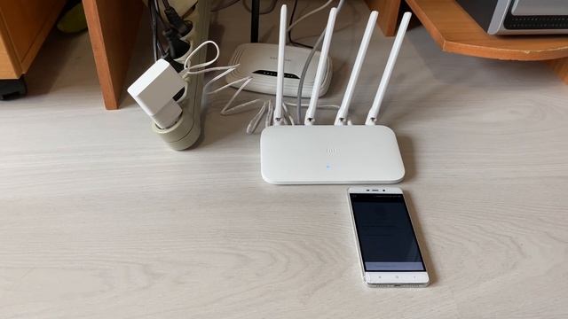 Xiaomi Mi Wi-Fi Router 4C Обзор роутера смотреть онлайн