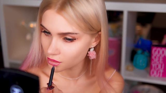 ПОЛНОСТЬЮ ИЗМЕНИЛА ВНЕШНОСТЬ ? маска выбирает мой макияж и стиль NEW STYLE смотреть онлайн