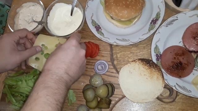 5.09.2023. ЗАПОРОЖЬЕ?БУРГЕР В Домашних Условиях! ? ??Экономный Вариант?? смотреть онлайн