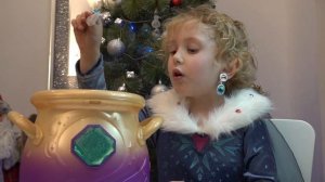 Волшебный котёл Magiс Mixies  Наколдуй игрушку Мэджик Миксис!