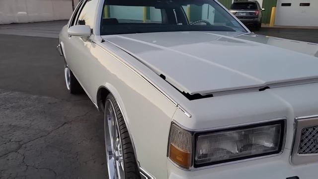 Just out 87' Landau on 28s Billetspecialties reverse lip смотреть онлайн