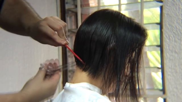 How to BOB HAIRCUT TUTORIAL / Peinado Bob / tutorial / como hacer / paso a paso смотреть онлайн