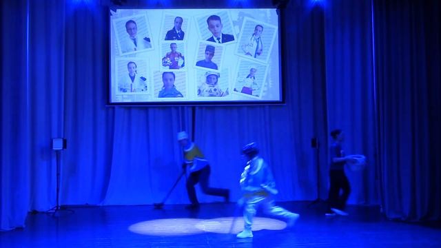 Секреты Дружного Класса - 2023 смотреть онлайн