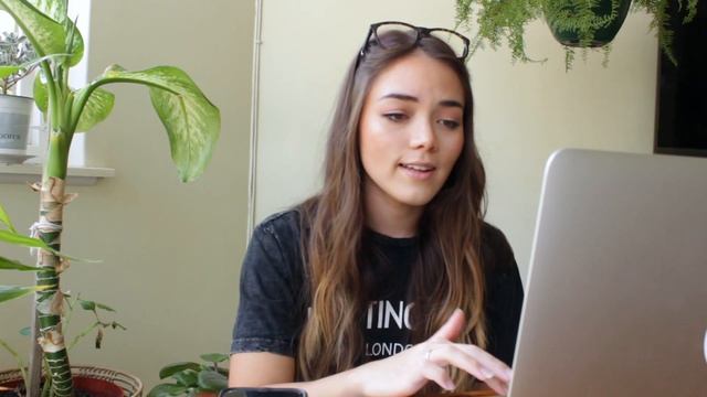 My First UX Design Portfolio | Advice for Beginners смотреть онлайн