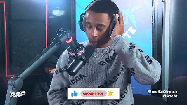 Il APPELLE sa MÈRE et elle finit en PLEURANT à la fin de ce FREESTYLE ! #PlanèteRap (MKN) смотреть онлайн