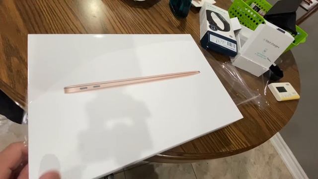(2019) MacBook Air 13.3' Unboxing. смотреть онлайн