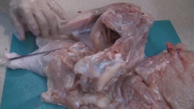 Как я разделываю курицу для рулета смотреть онлайн