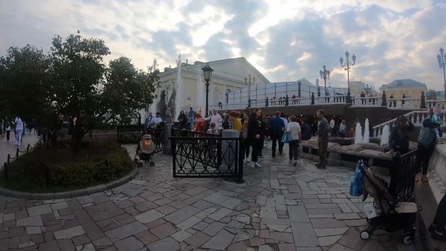 Russia, Walking in Moscow City Day around Kremlin 4K. Moscow age 874 y.o. смотреть онлайн