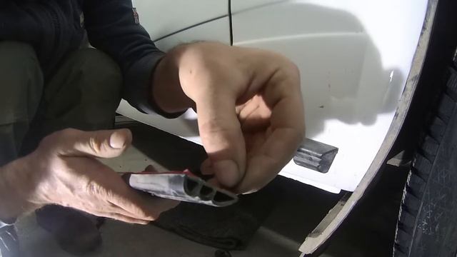 Монтаж нижнего молдинга на ВАЗ 2107. смотреть онлайн