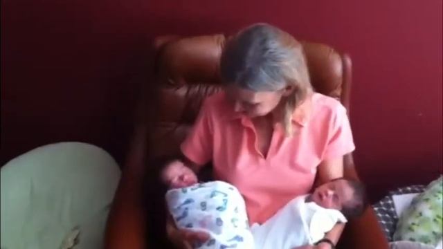 Feeling Groovy at 46 days смотреть онлайн