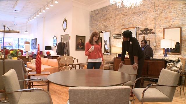 Home Library: An Orange Moon смотреть онлайн