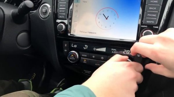 НОВЫЙ NISSAN X-TRAIL. ОБЗОР и ТЕСТ. СРАВНЕНИЕ X-TRAIL 2019 VS 2015. ТЕСТ АВТОПАРКОВКИ | MOTOR TEAM