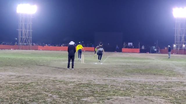 Baba And Hopun Batting 🏏🏏 Rishikesh XI new jersey🌸🌸 at Nakari смотреть онлайн