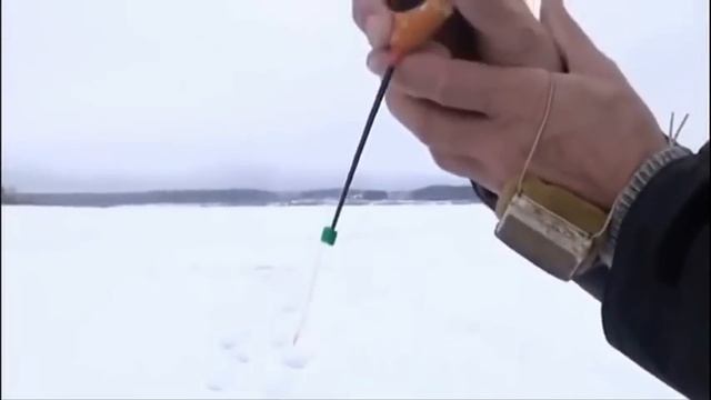 Ловля подлещика на чертика зимой | Технология зимнего клева смотреть онлайн