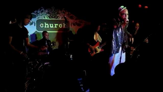 Sidewalk Driver / All the Young Dudes смотреть онлайн