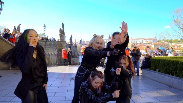 [K-POP IN PUBLIC PRAGUE | ONETAKE] | Stray Kids - MANIAC | DEJA VU смотреть онлайн