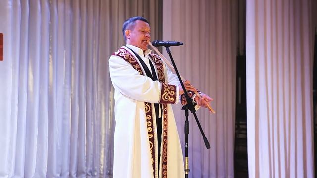 Курай — национальный башкирский и татарский духовой музыкальный инструмент. смотреть онлайн