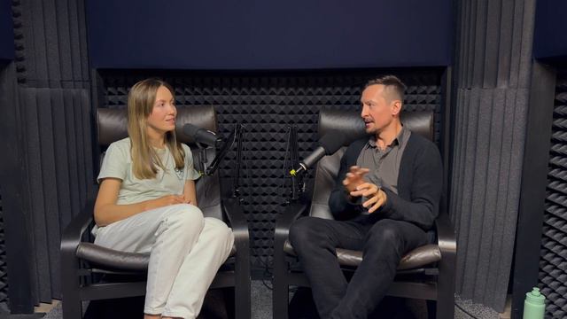 Шлёп на кожу и готово: как устроен мир татуировок, мифы, тренды, будни мастера тату Олега Турянског смотреть онлайн