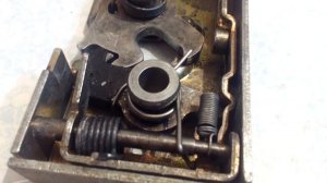 Разборка сборка ревизия доработка замка двери Пассат Б3 Passat B3 door lock disassembly revision