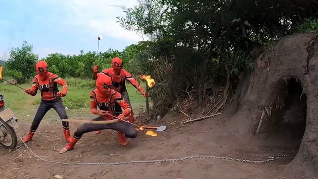 3 Brave Spider-Man With Pitbull Dog Great Battle Two Carnivorous Monster Rescue The Boy Was Attacke смотреть онлайн