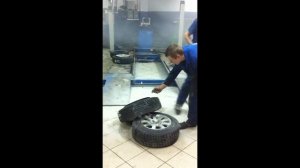 шономонтаж, когда резина не садится на борта диска