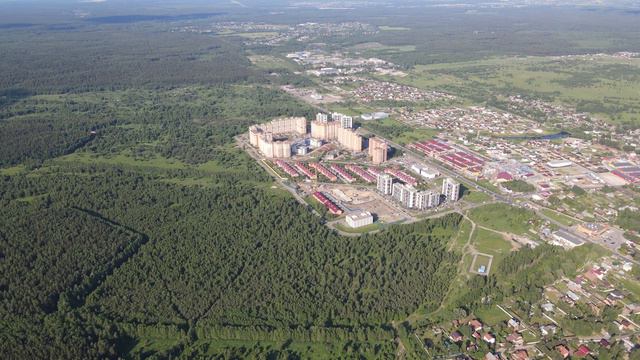 DJI Пролетая над городом Раменское - микрорайон "Десятка" смотреть онлайн