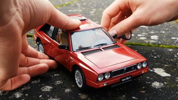 AUTOart 1/18 Lancia Delta S4 "Red" | Scale Diecast Model Car Review